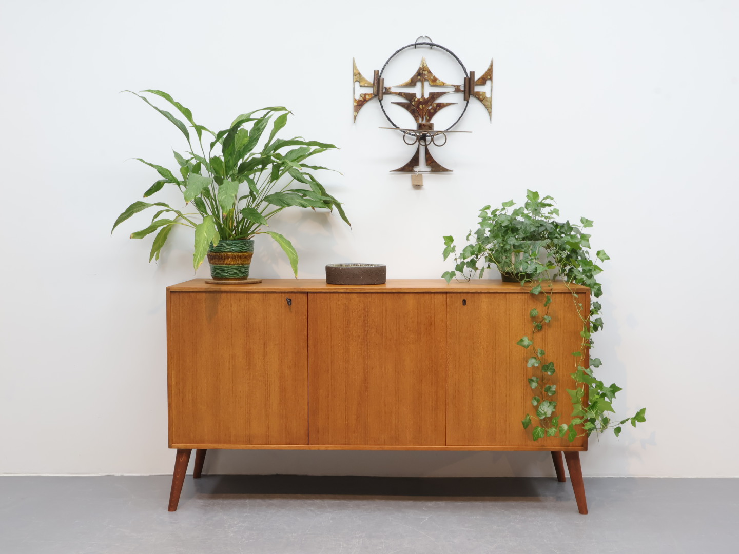 Vintage dressoir O.M.F. Meubelen teak