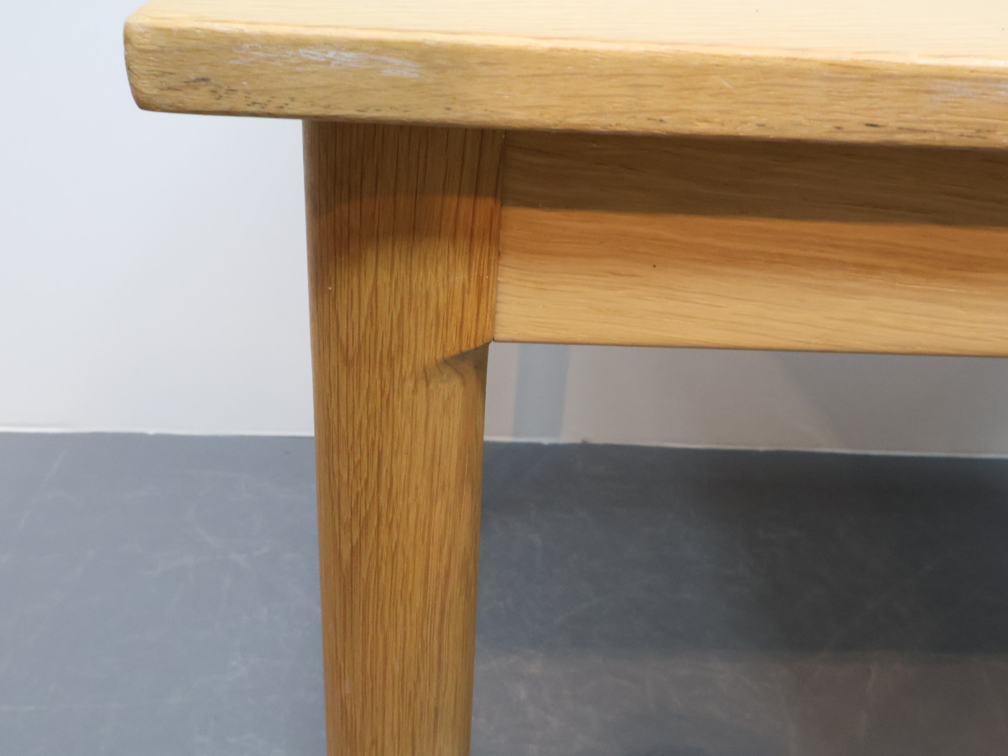Vintage eettafel / hout eiken / geel rechthoek / Slagelse møbelvarrk Denmark