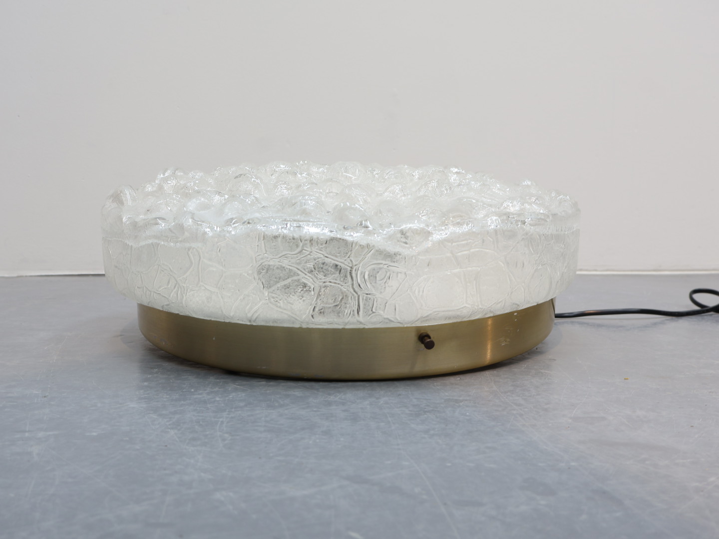 Doria Leuchten / Vintage plafondlamp / ijsglas / 3 lichtpunten