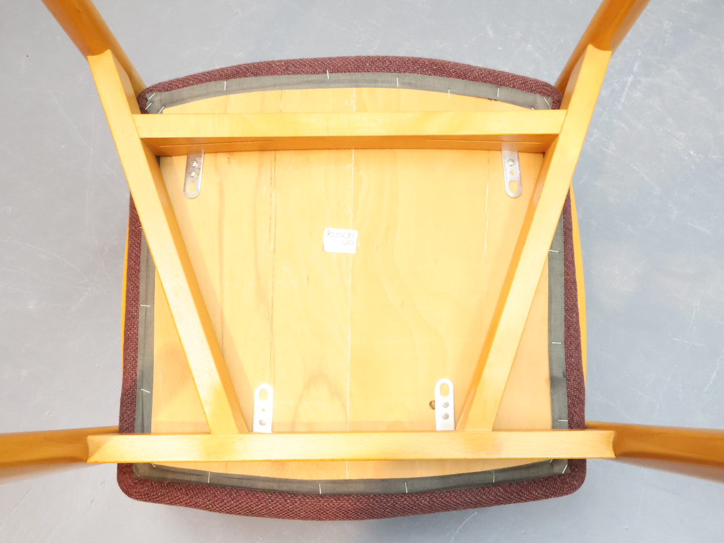 Vintage armstoel / hout stof / geel aubergine / Kusch en co