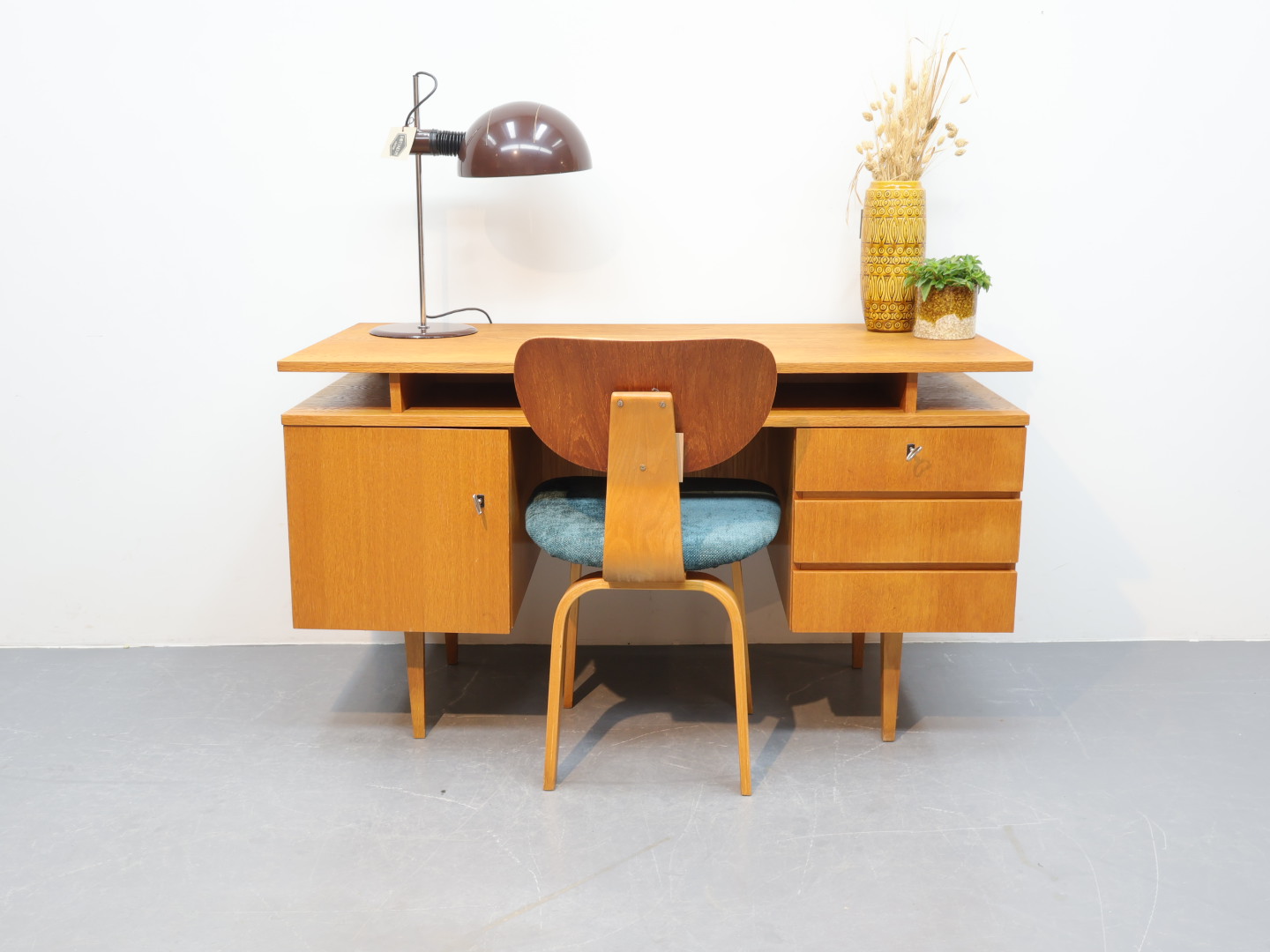 Vintage bureau eiken jaren 60